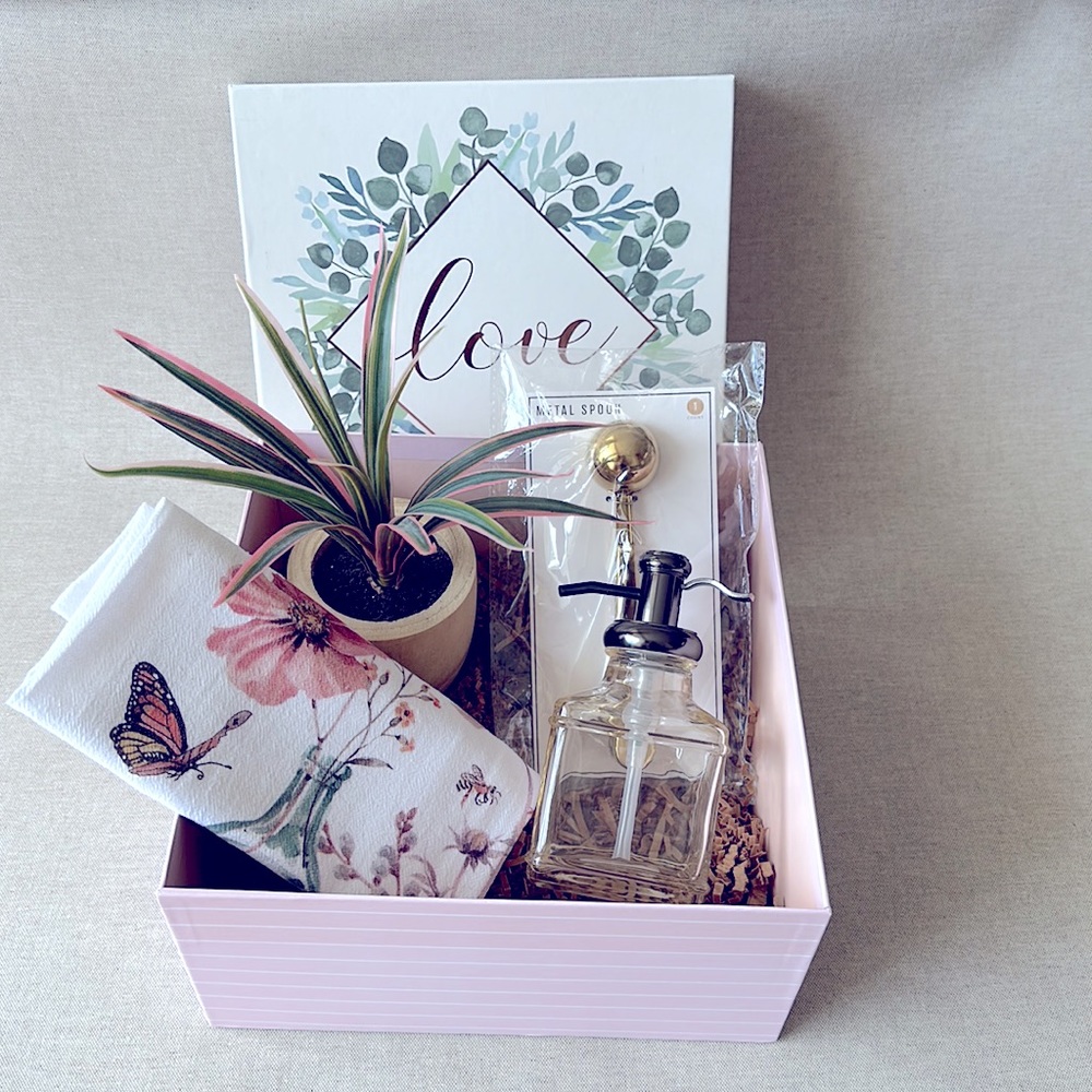 Love Home / Kitchen Towel, Soap Pump, Faux Plant Gift Box 1